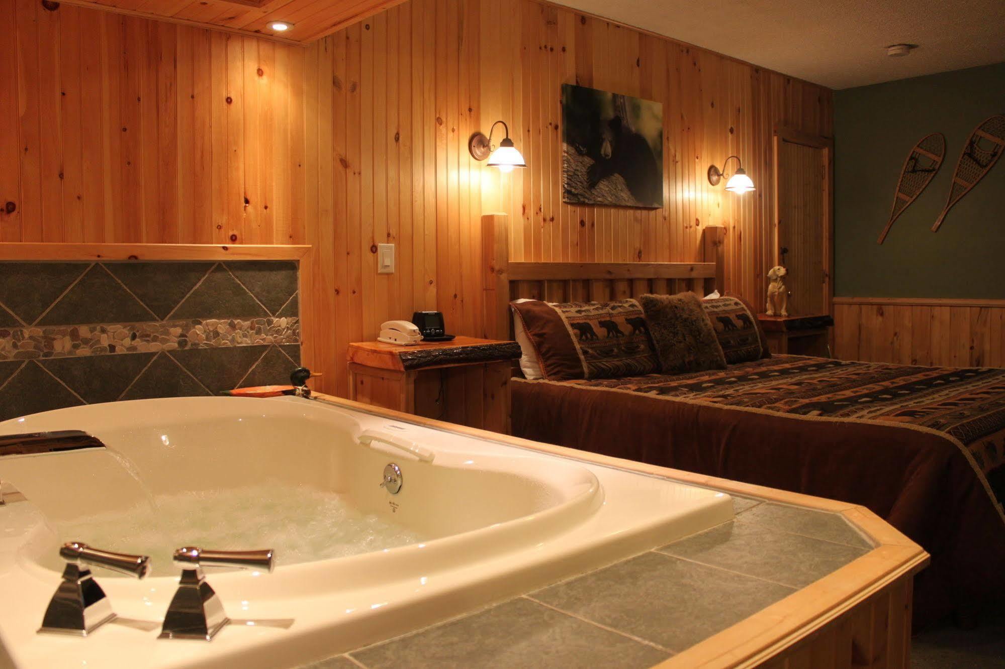 Maine Woods Inn Brewer ภายนอก รูปภาพ
