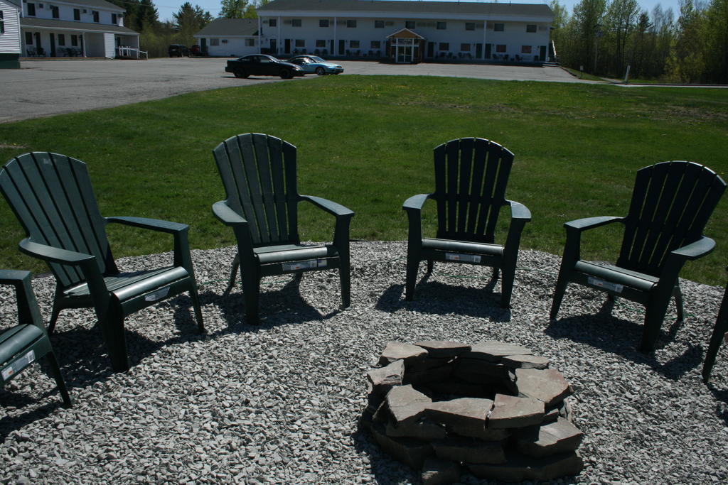 Maine Woods Inn Brewer ภายนอก รูปภาพ