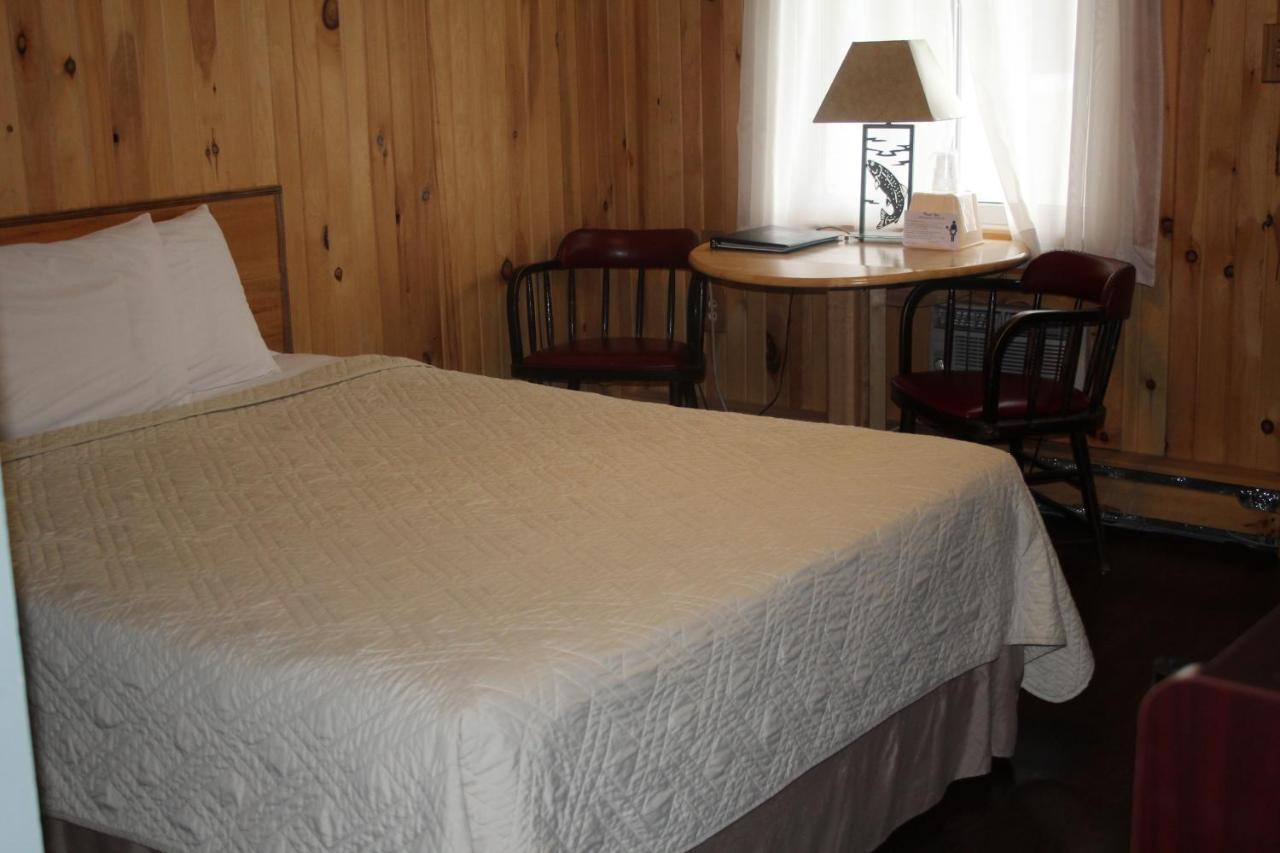 Maine Woods Inn Brewer ภายนอก รูปภาพ