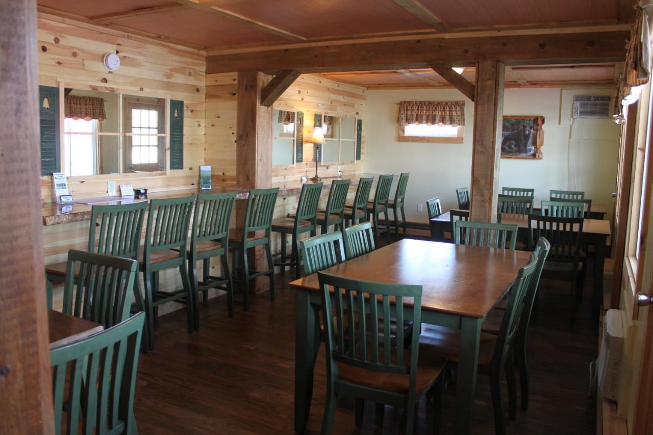 Maine Woods Inn Brewer ภายนอก รูปภาพ